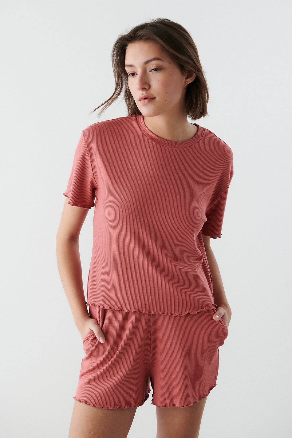 Millie tee