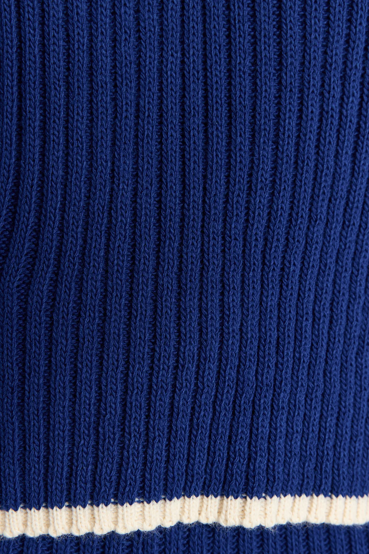 Trendyol Collection  Marineblaues Strickoberteil und -unterteil-Set mit Farbblockdesign TWOAW24AU00021