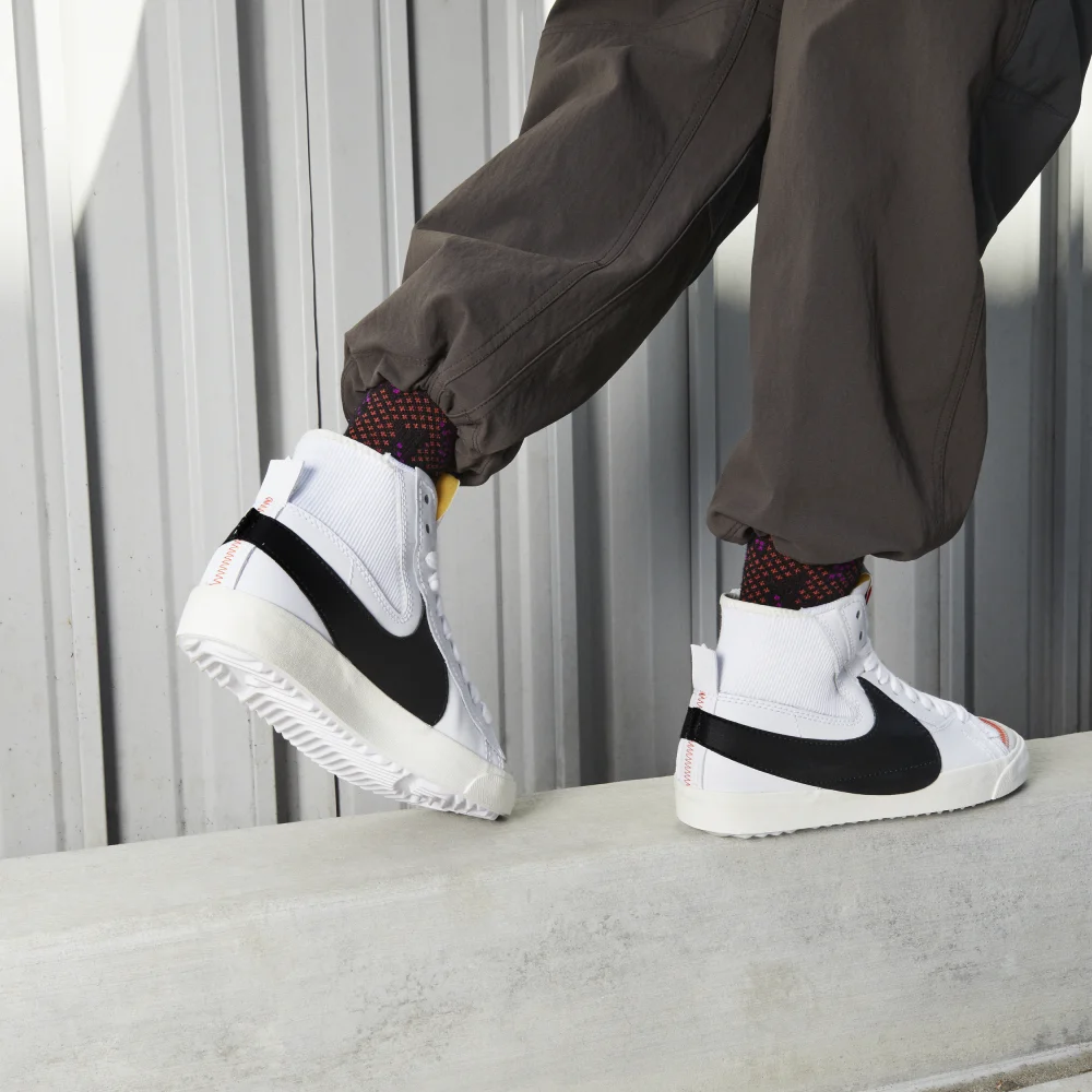 Nike Blazer Mid 77 Jumbo DD3111-100 / weiss