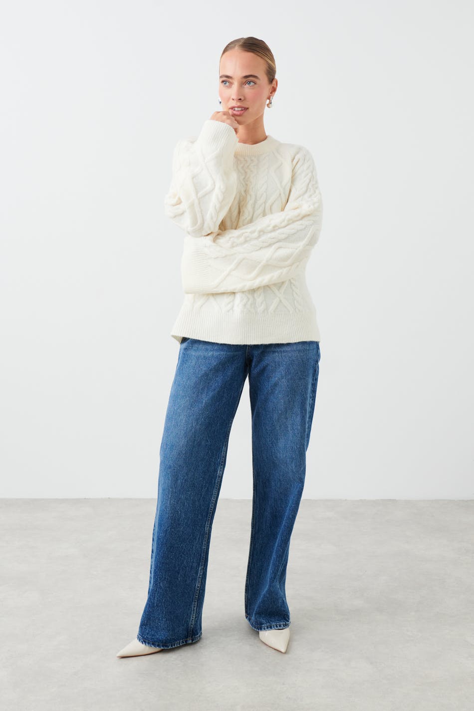 Cabel knitted sweater