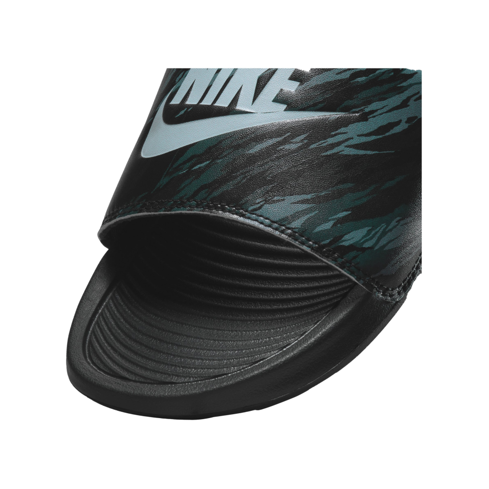 Nike Victori One CN9678-009 / schwarz