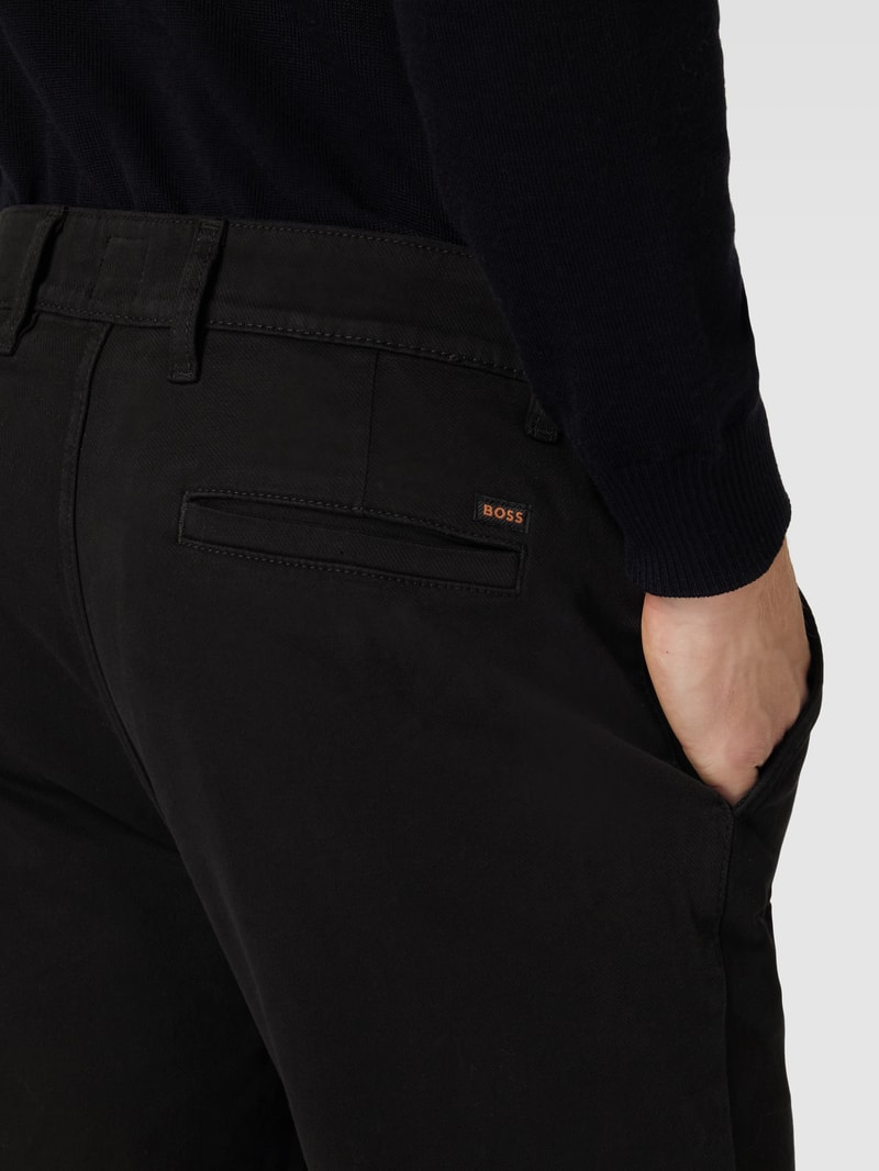 Chino mit französischen Eingrifftaschen in schwarz