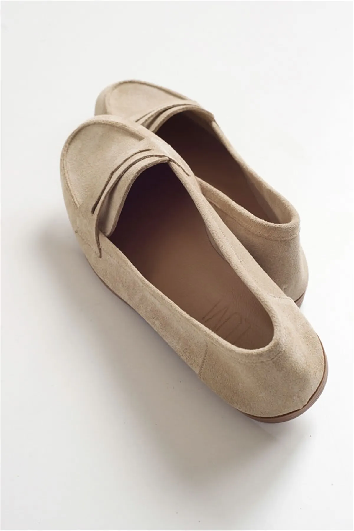 LuviShoes  F02 Damen-Ballerinas aus beigem Wildleder