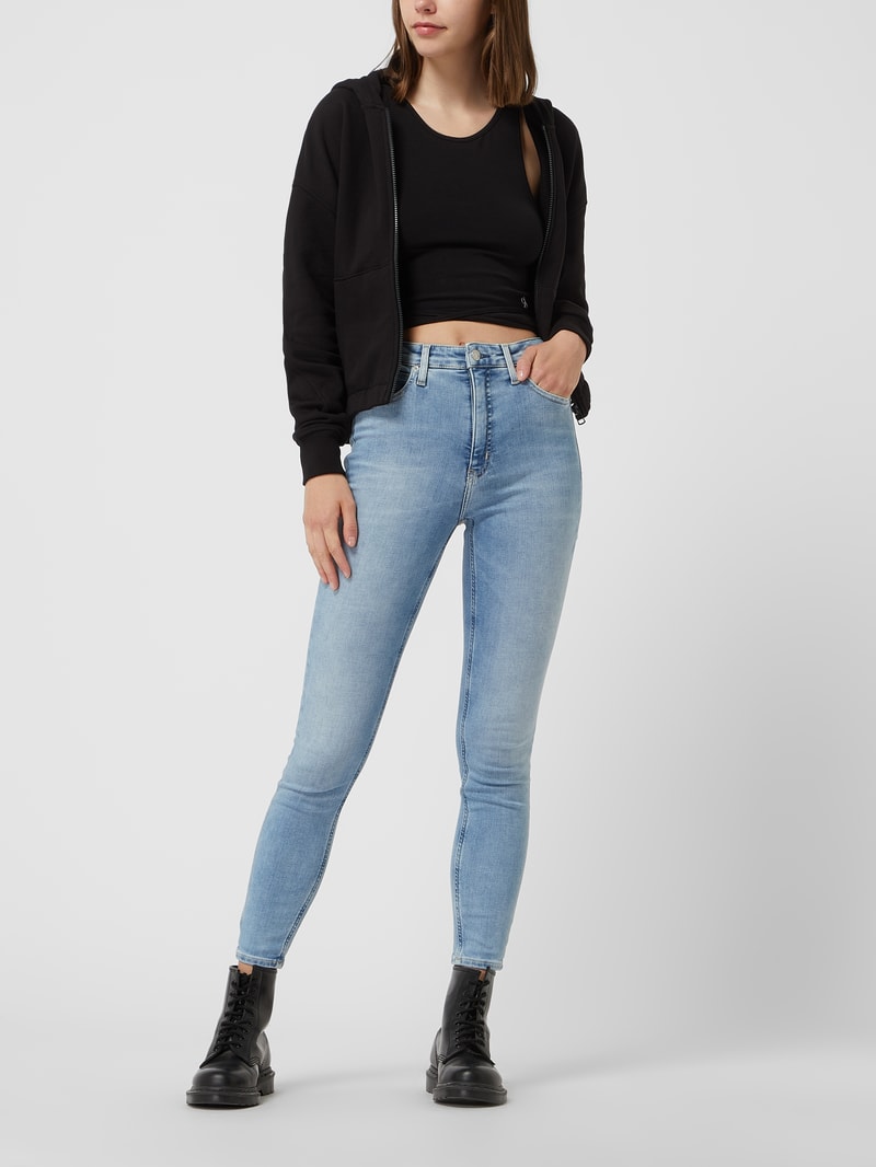 Crop Top mit Schnürung  in black