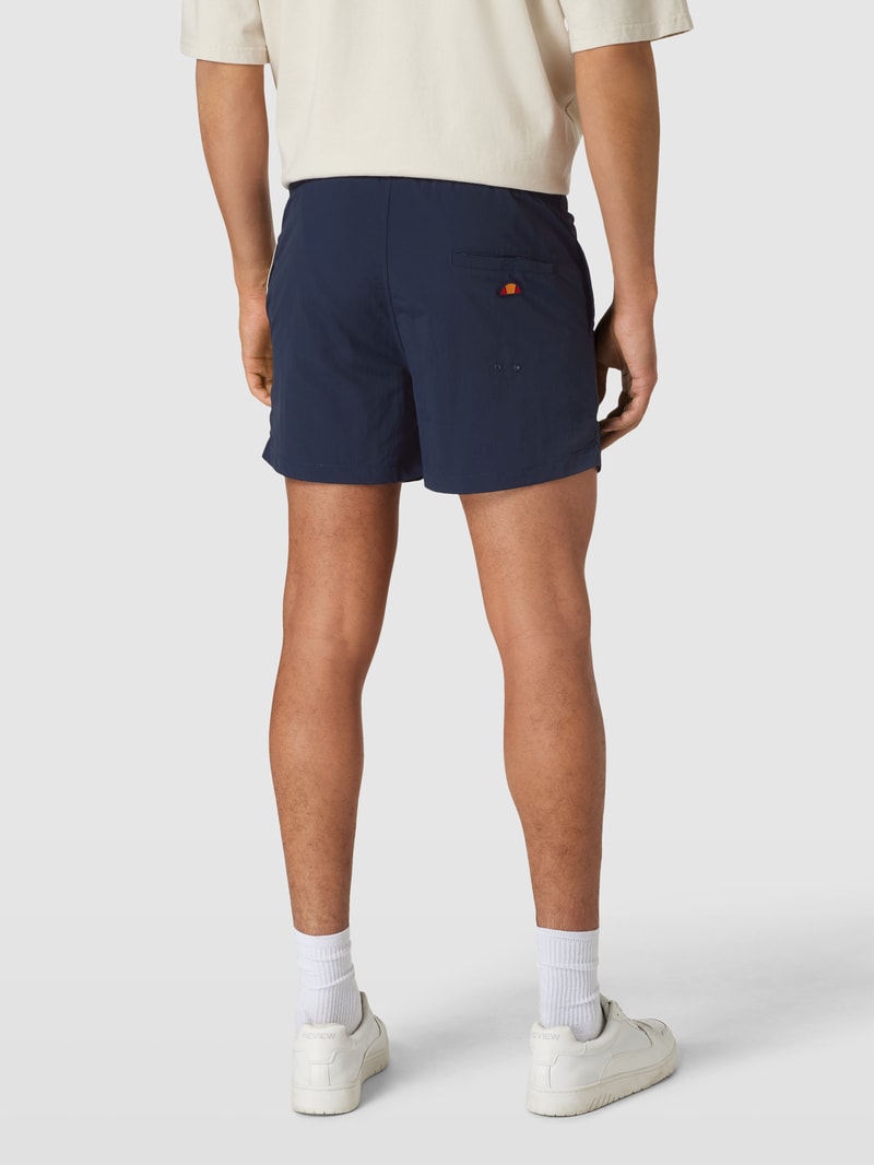 Shorts mit seitlichen Eingrifftaschen in marineblau
