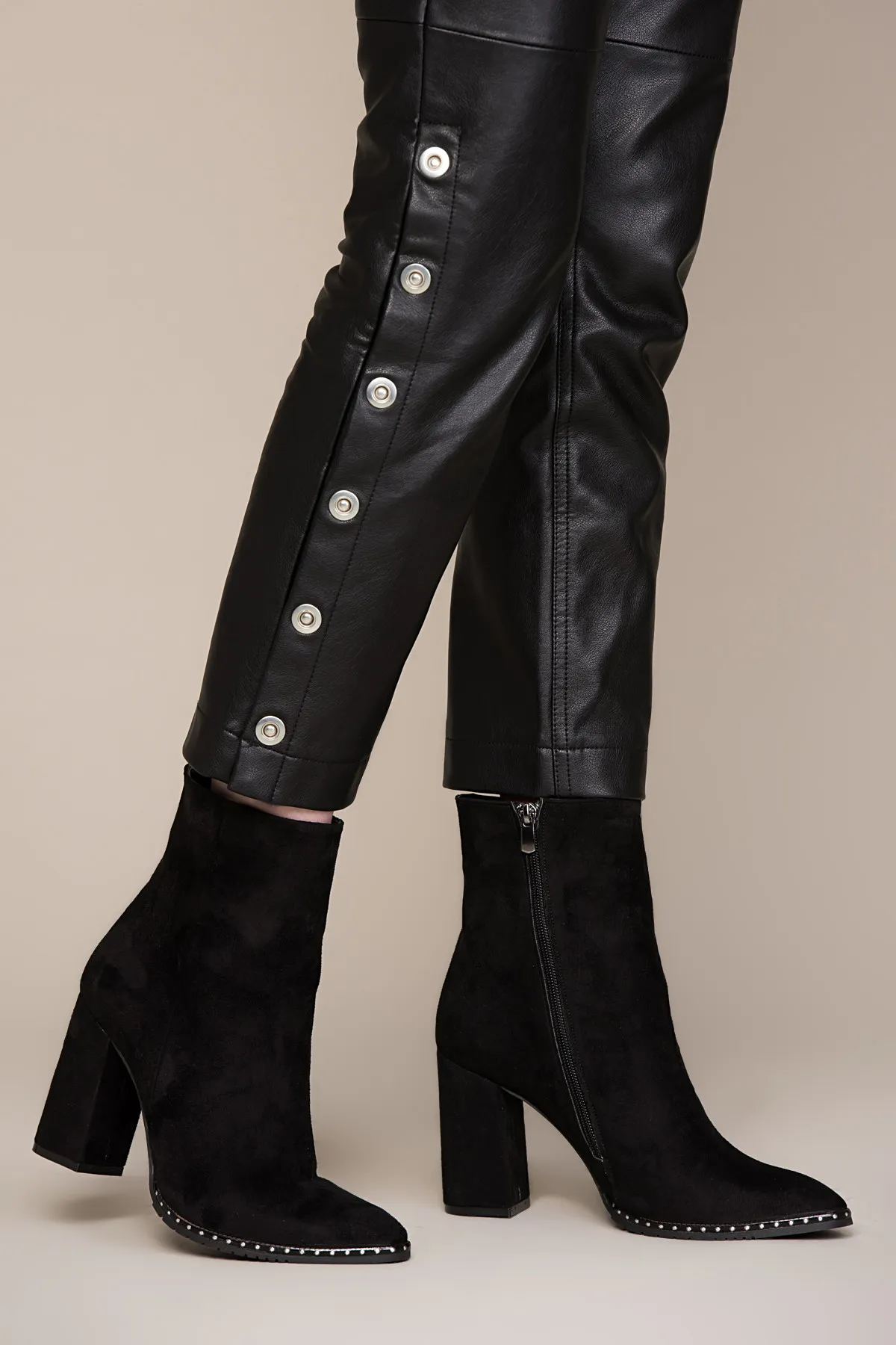 Fox Shoes  Schwarze Damenstiefel C654088202