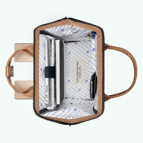 Adventurer Medium Backpack Kuala Lumpur brown