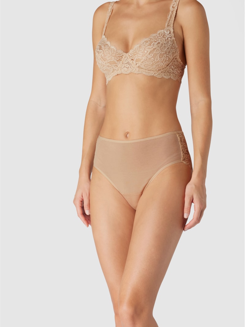 Slip aus Feinripp mit Spitzeneinsatz Modell Moments in beige