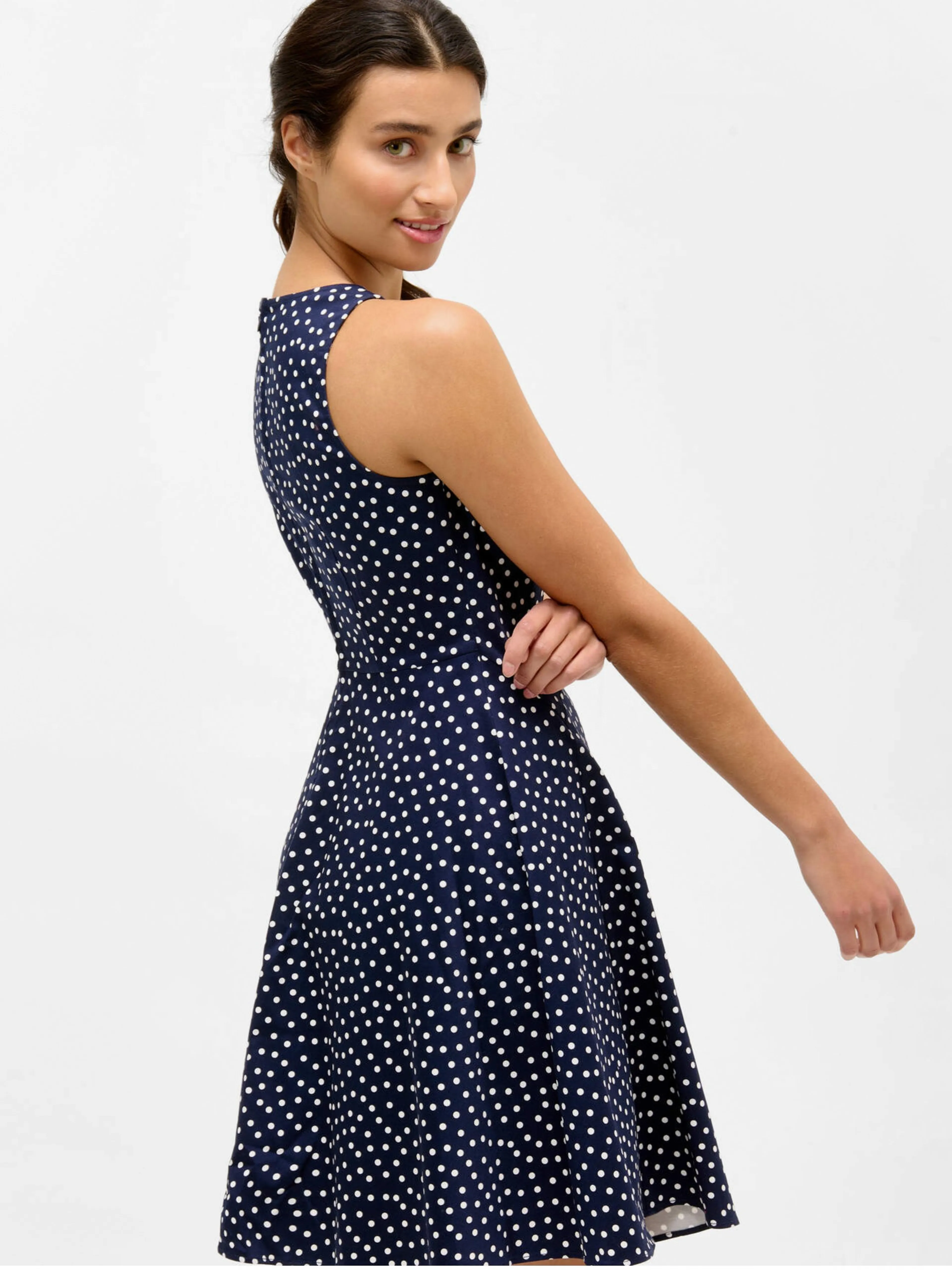 Dunkelblaues gepunktetes Kleid ORSAY