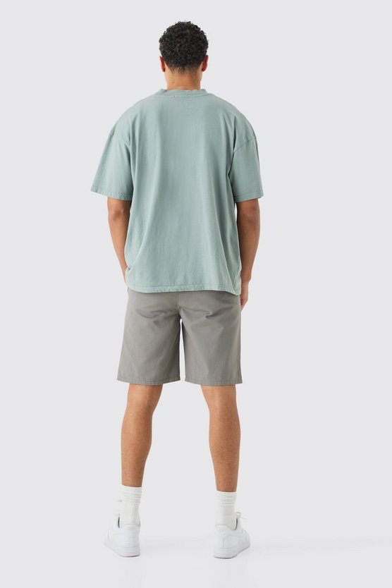 Lockere graue Shorts mit elastischem Bund