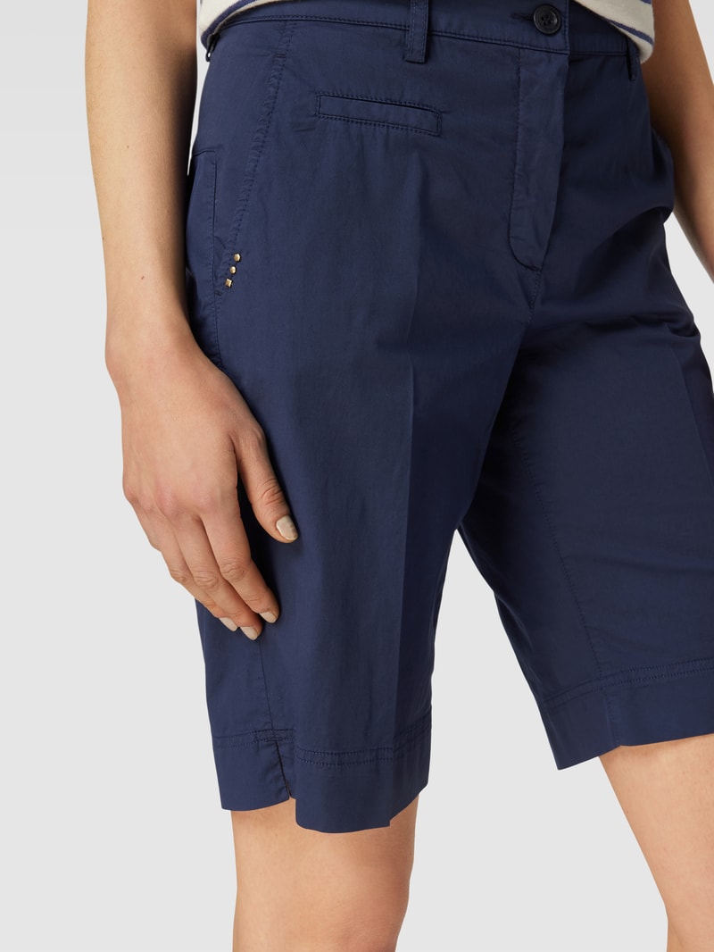 Chino-Shorts mit Bügelfalten Modell 'Marilyn' in marineblau