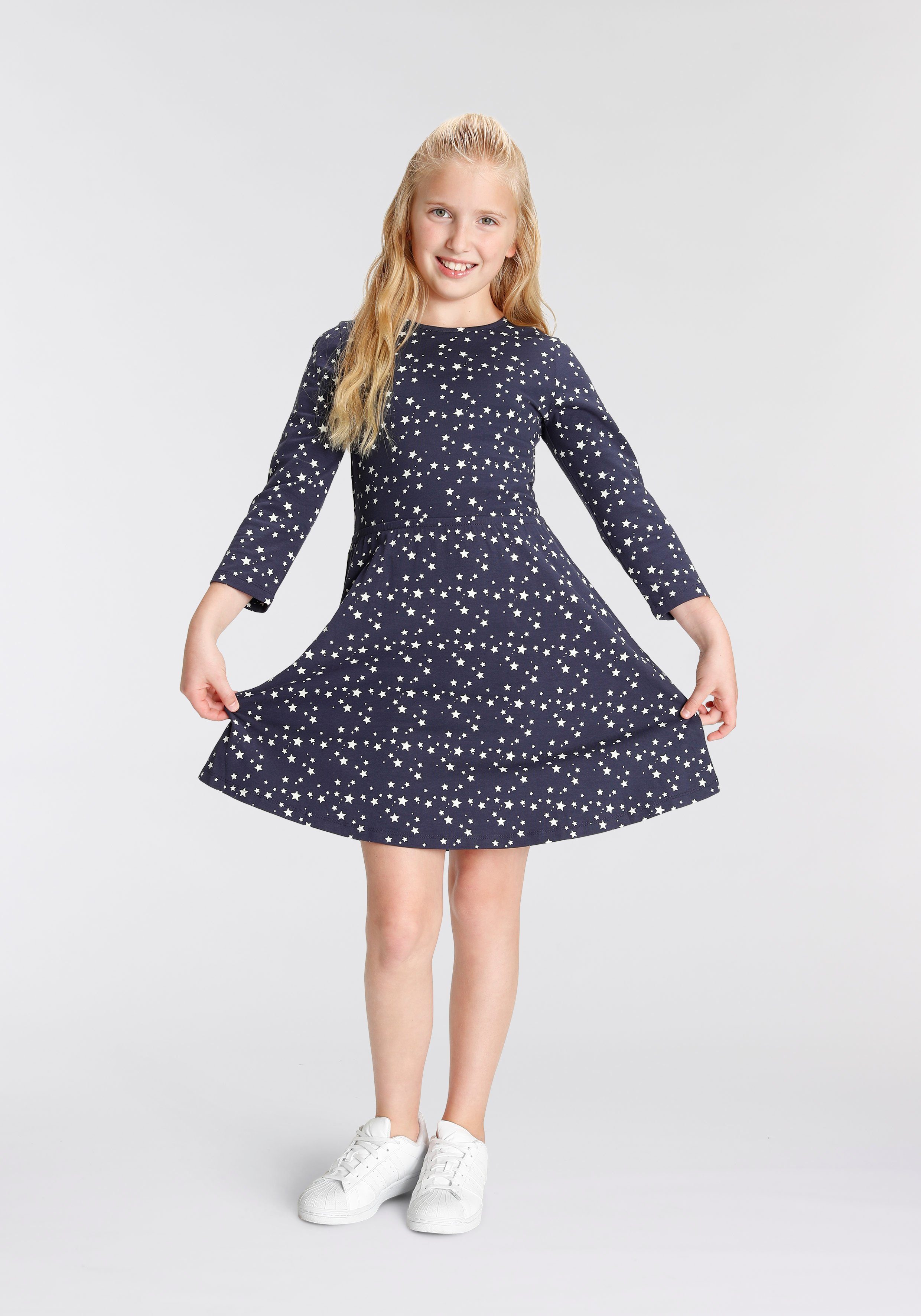 KIDSWORLD Skaterkleid mit Sternchen bedruckt