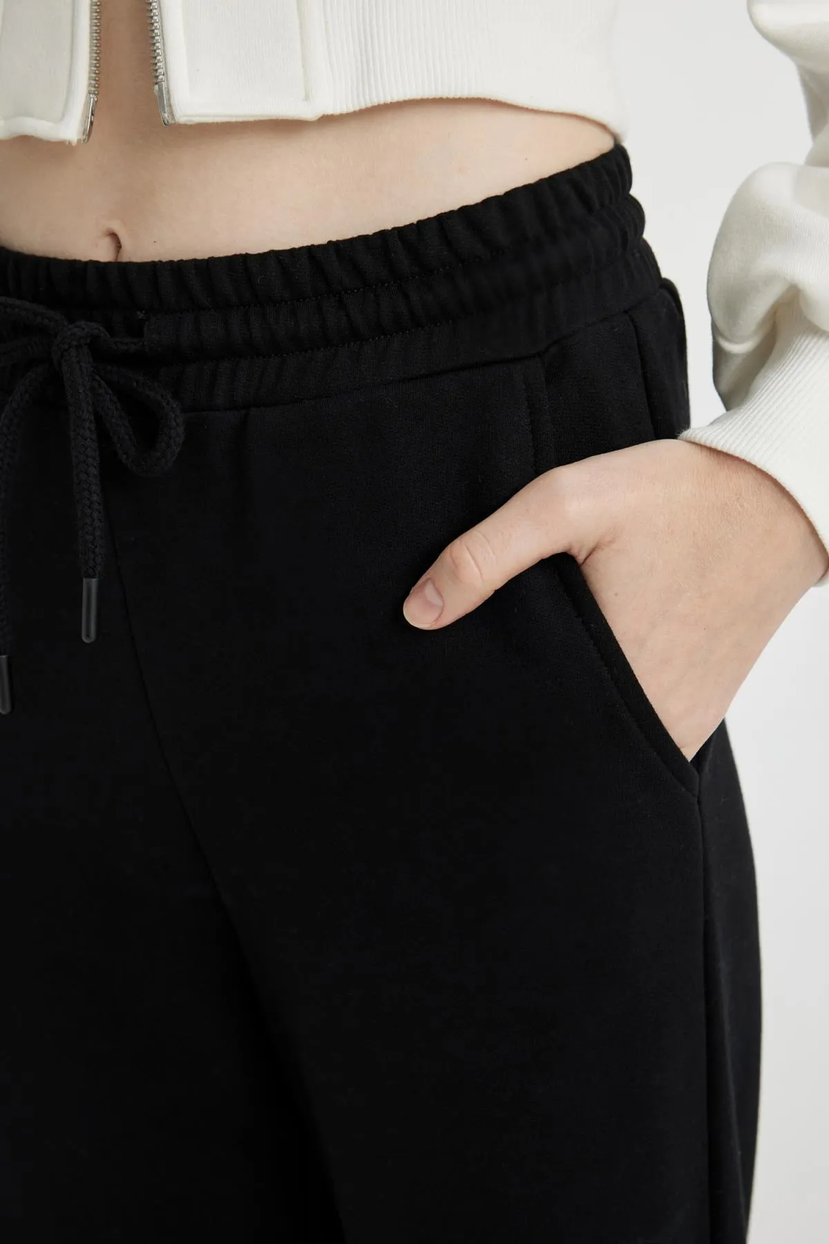 DeFacto  Coole Jogginghose mit weitem Bein B3345ax23wn