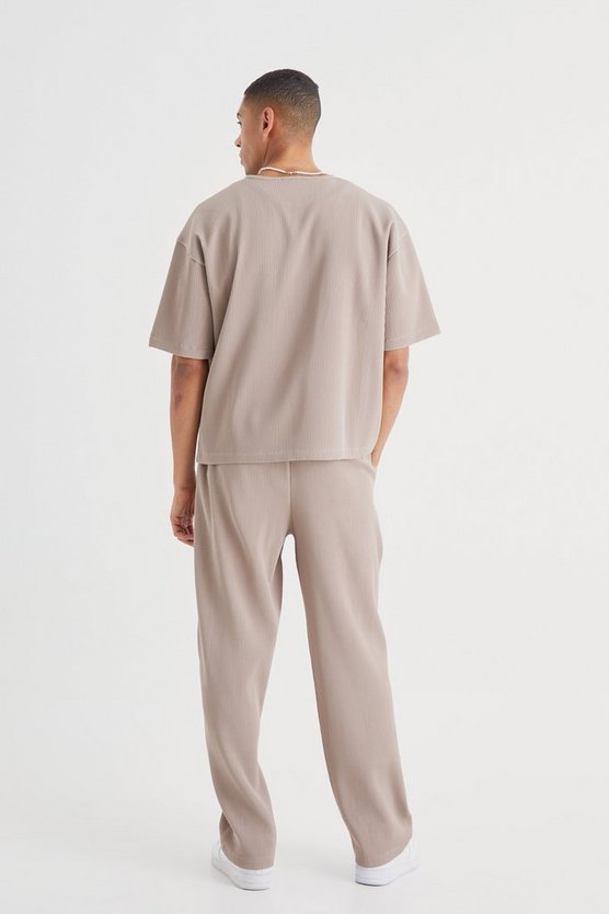 Kastiges Oversize T-Shirt & Hose