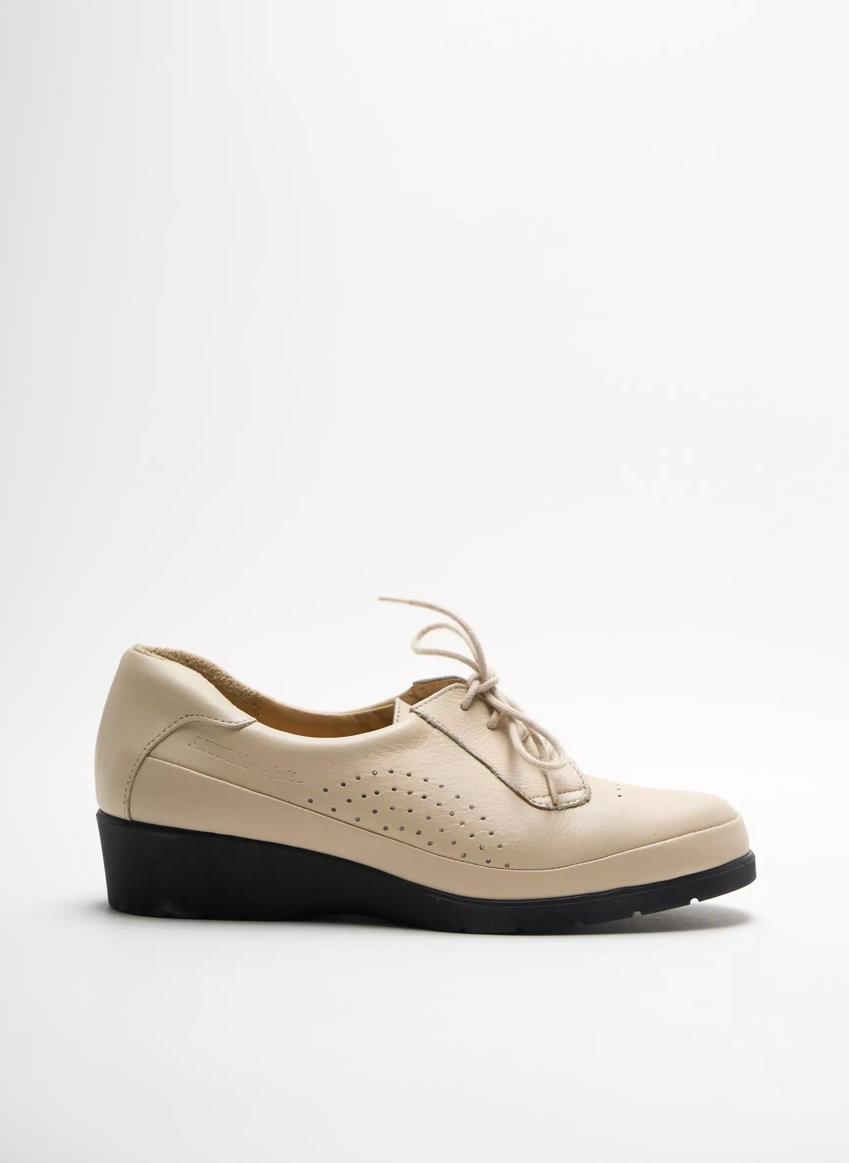 Artika Soft Chaussures Confort Femme couleur beige