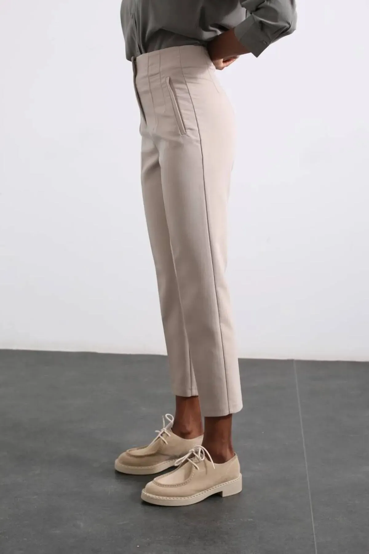 Laluvia  Hose - Grau - Zigarettenschnitt