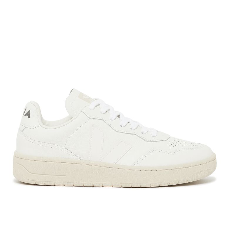Veja V-90 Leather extra white
