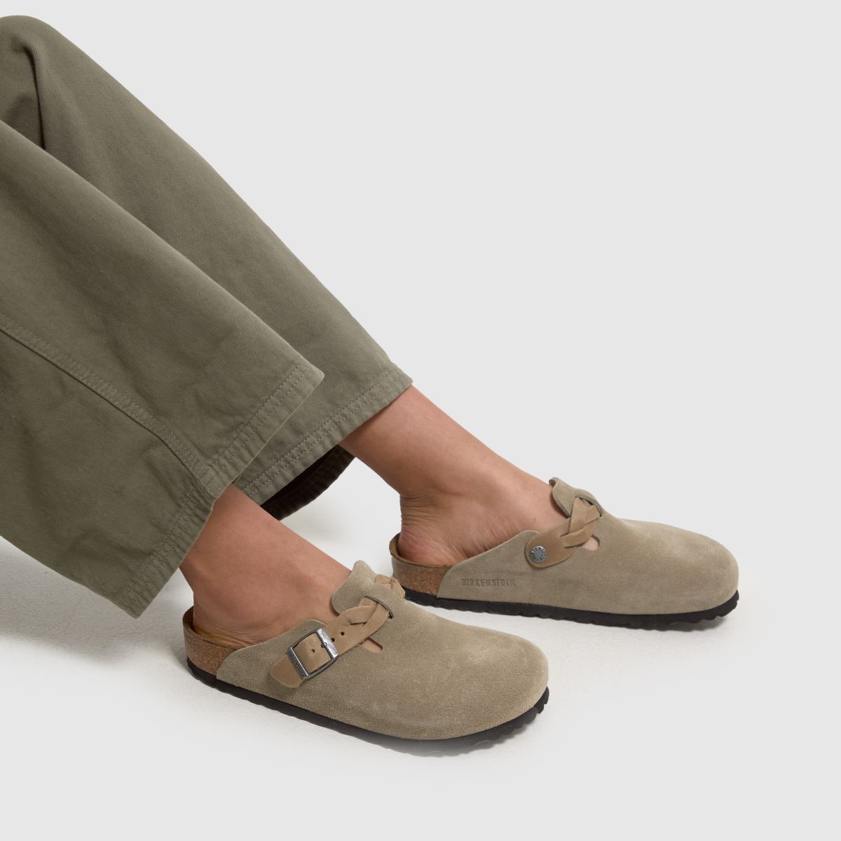 BIRKENSTOCK Boston fonott klumpa szandál bézs színben