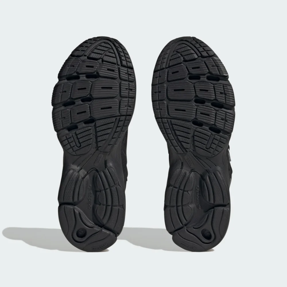 adidas Astir IE9888 / schwarz