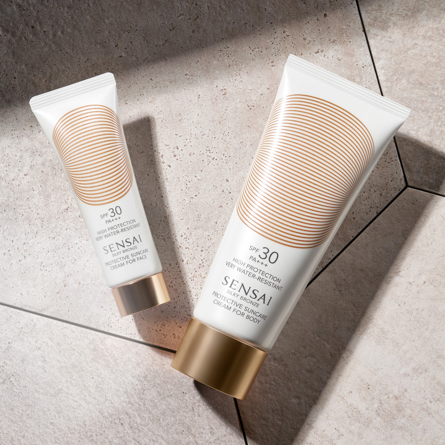Cremă solară protectoare SENSAI pentru față SPF30