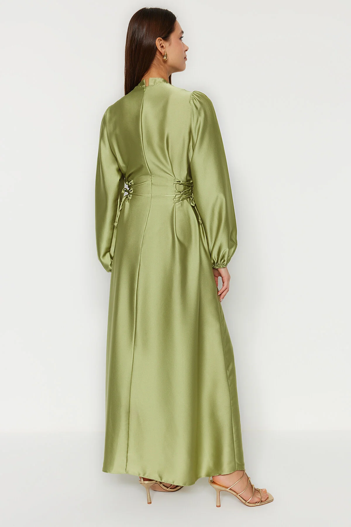 Trendyol Modest  Grünes Satin-Bubble-Gewebe in Leinwandbindung - TCTSS23DB00037