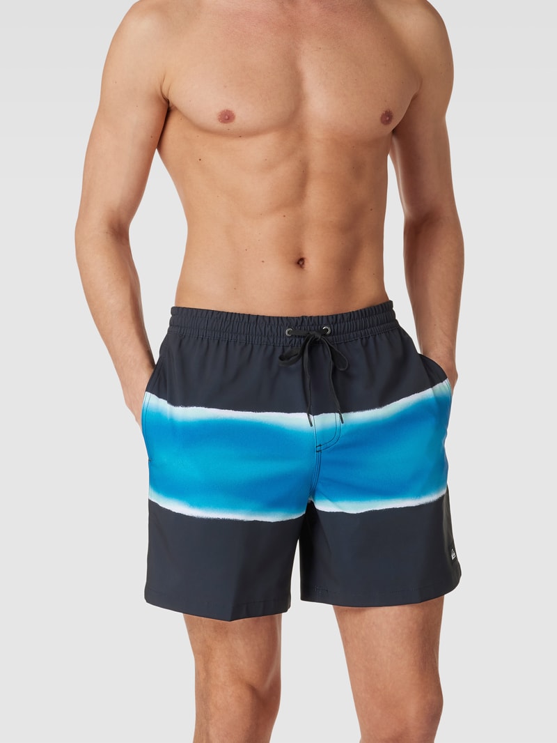 Badehose mit Allover-Muster Modell 'VOLLEY' in schwarz