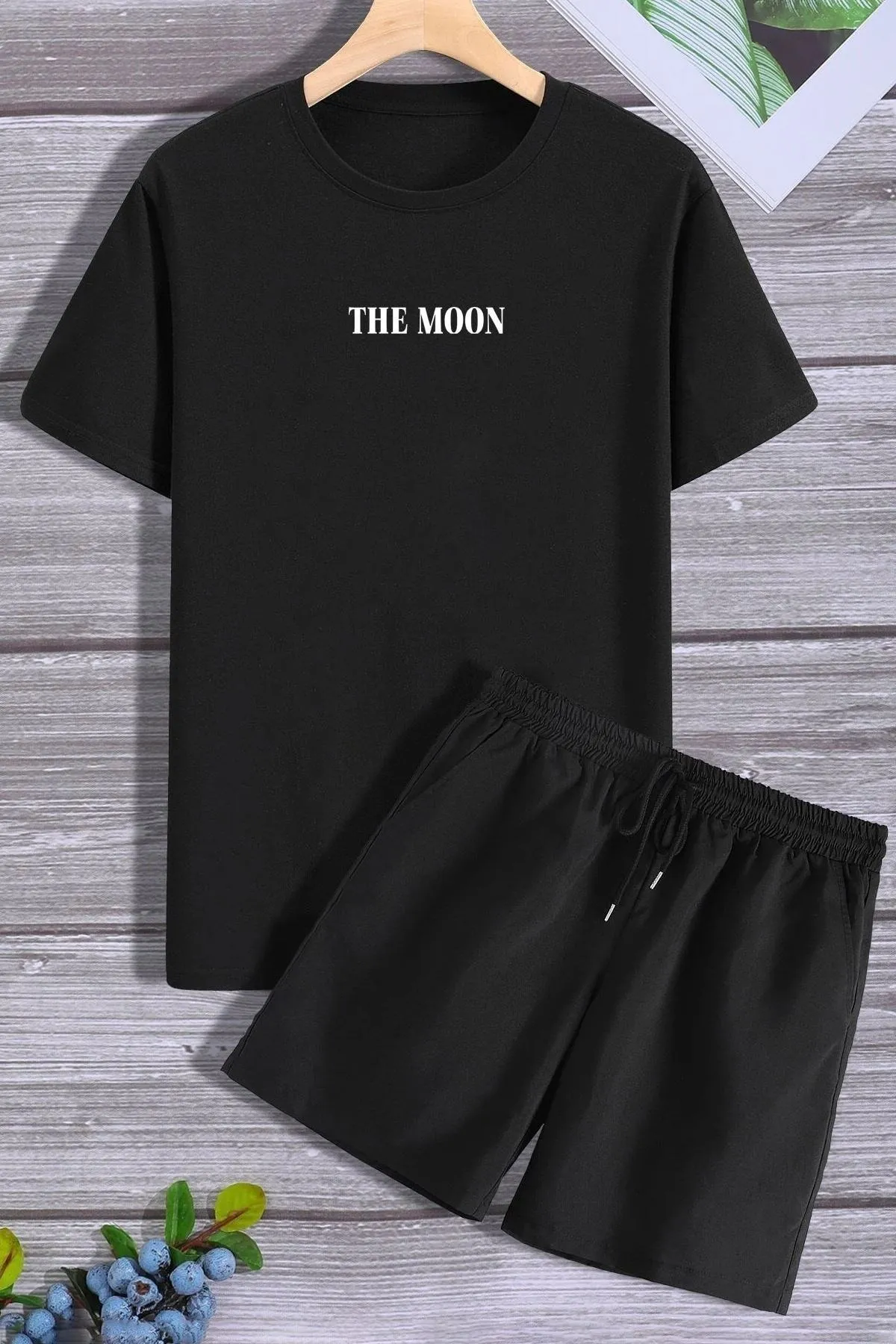 trendypassion  Shorts-T-Shirt-Trainingsanzug-Set mit Universum-Thema