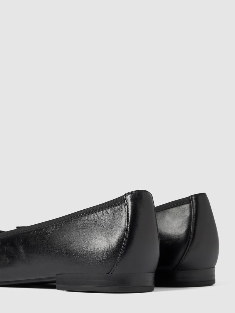 Ballerinas aus Leder mit Zierschleife Modell 'BASIC' in schwarz