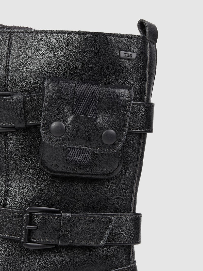 Boots in Leder-Optik in schwarz
