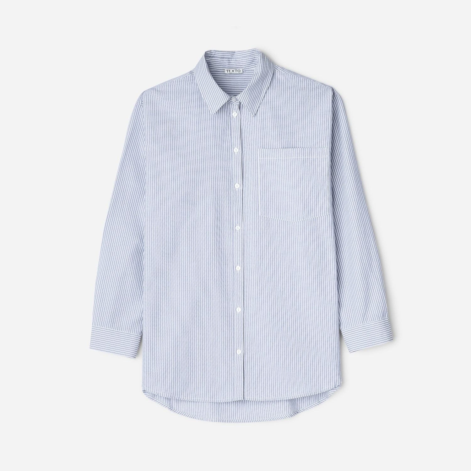 Chemise à fines rayures bleues mi-longue