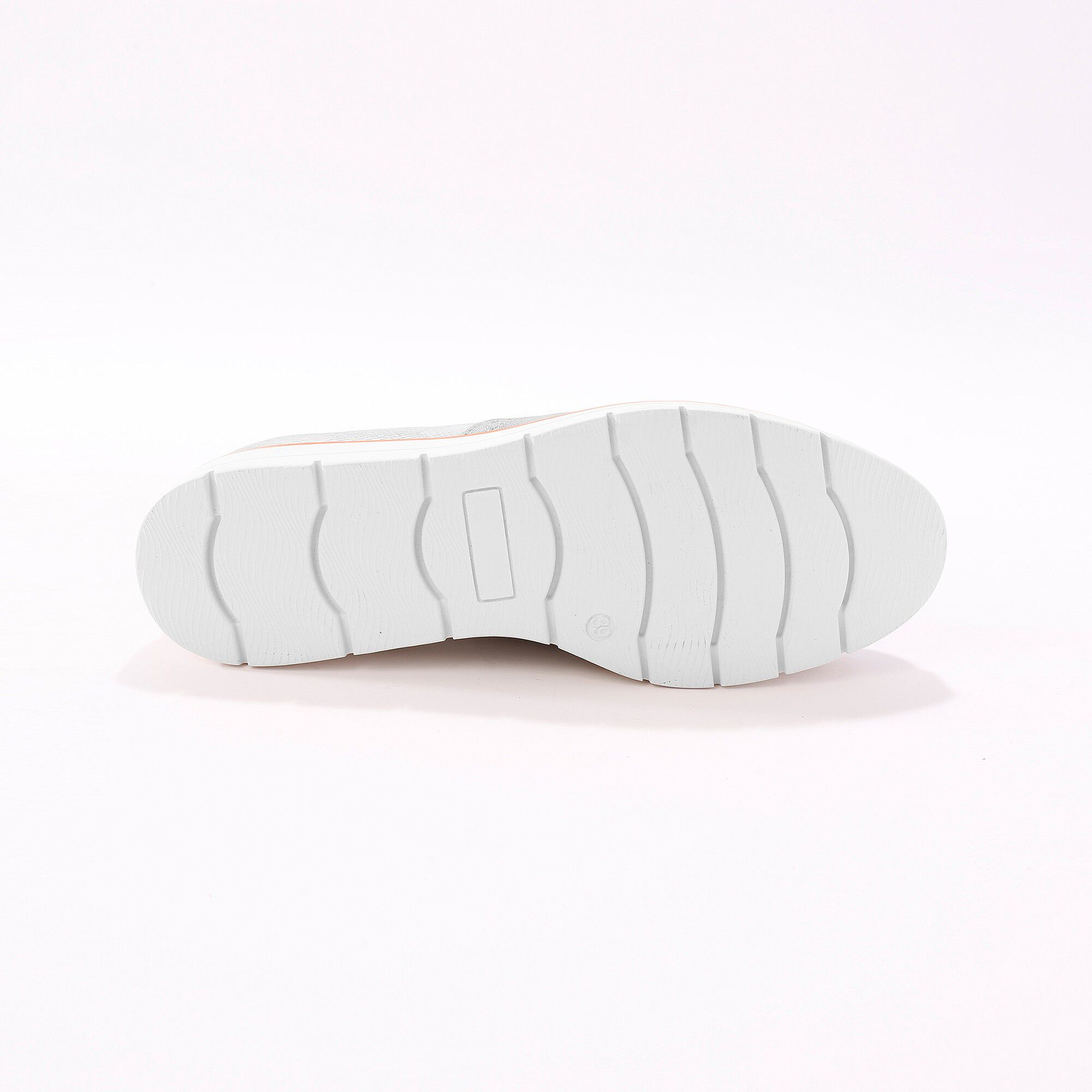 Slippers compensés à franges et glands