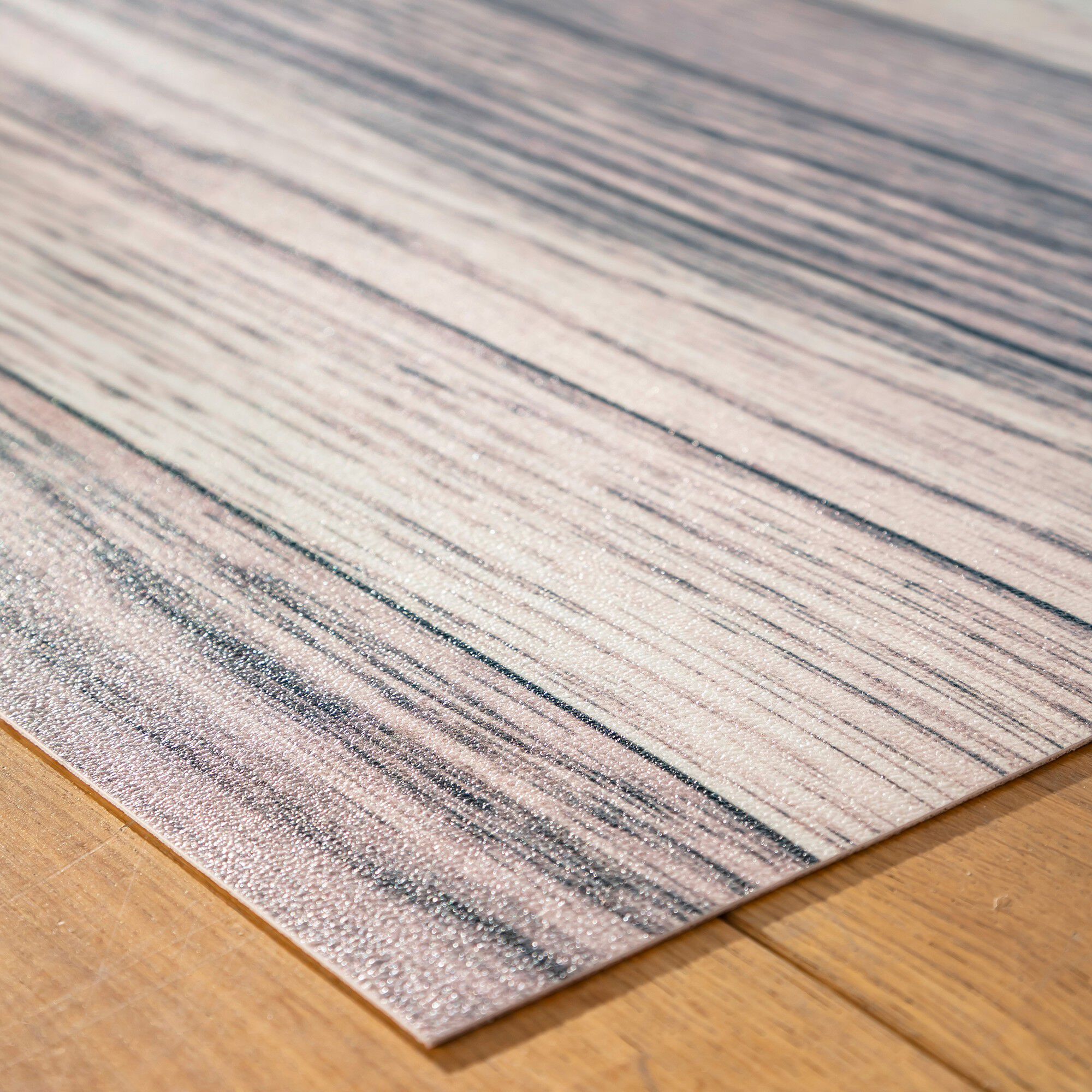 Tapis vinyle effet parquet cérusé
