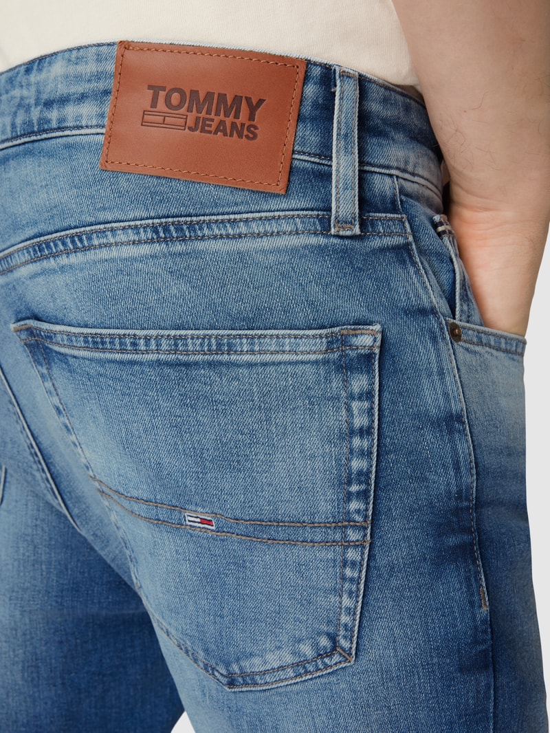 Slim Fit Jeans mit Stretch-Anteil Modell 'Austin' in hellblau