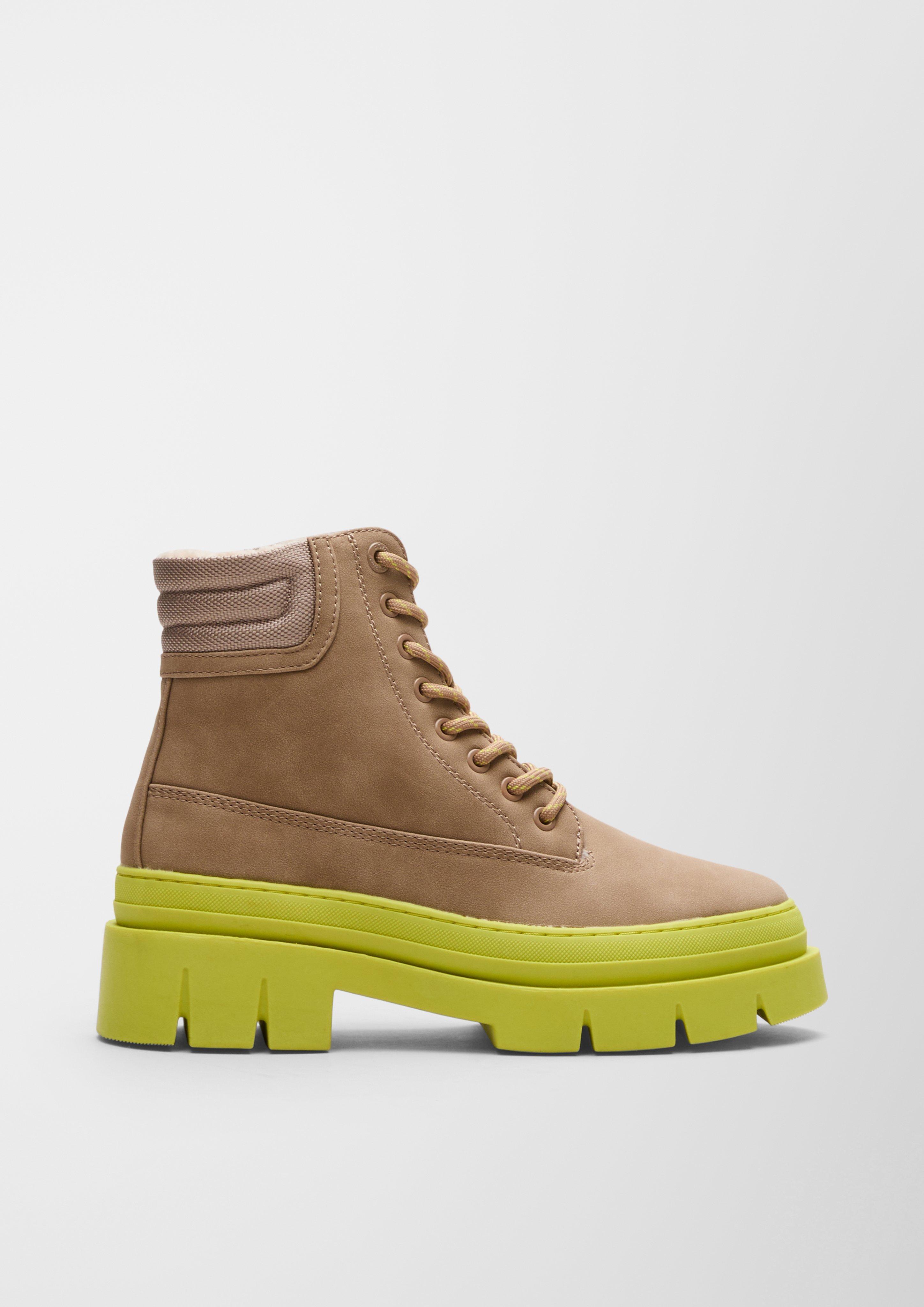 Stiefel mit Kontrast-Sohle  6007152-440