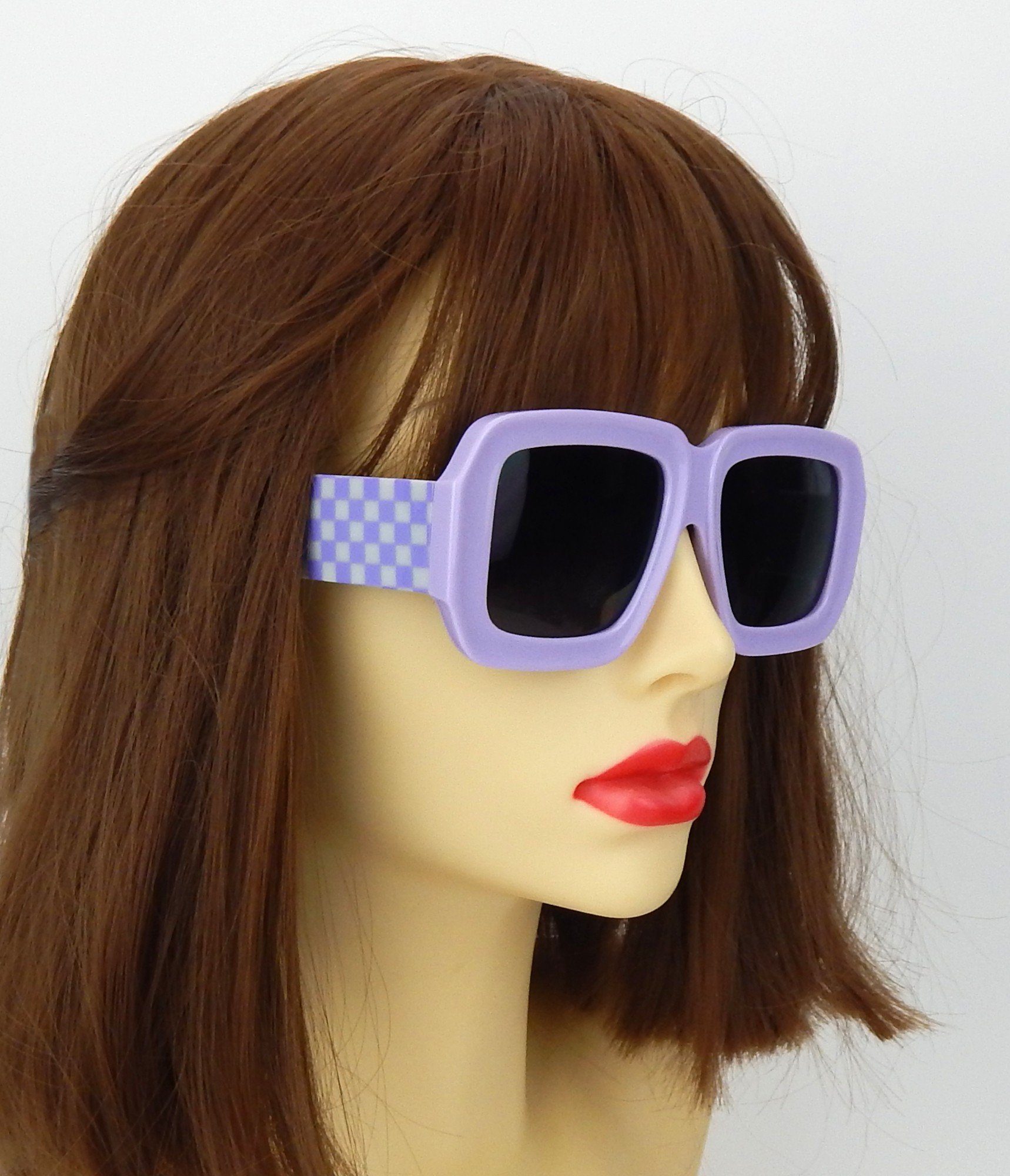 Ella Jonte Sonnenbrille Statement-Brille Trendfarbe Lila Flieder im Stoffetui UV 400