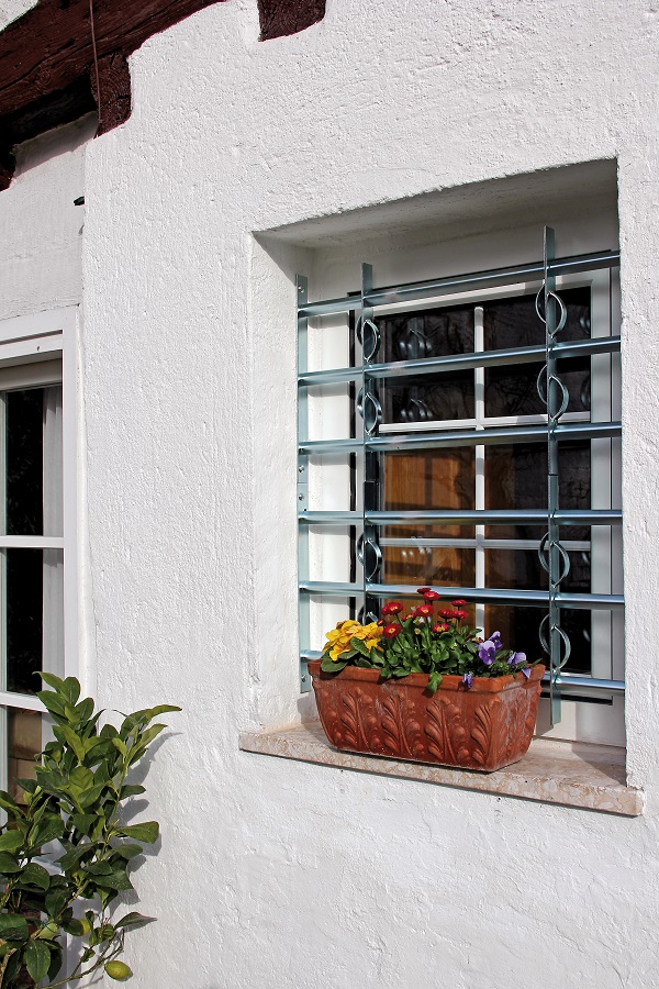 GAH Alberts Fenstergitter Secorino Style 500 - 650Â x 300 mm