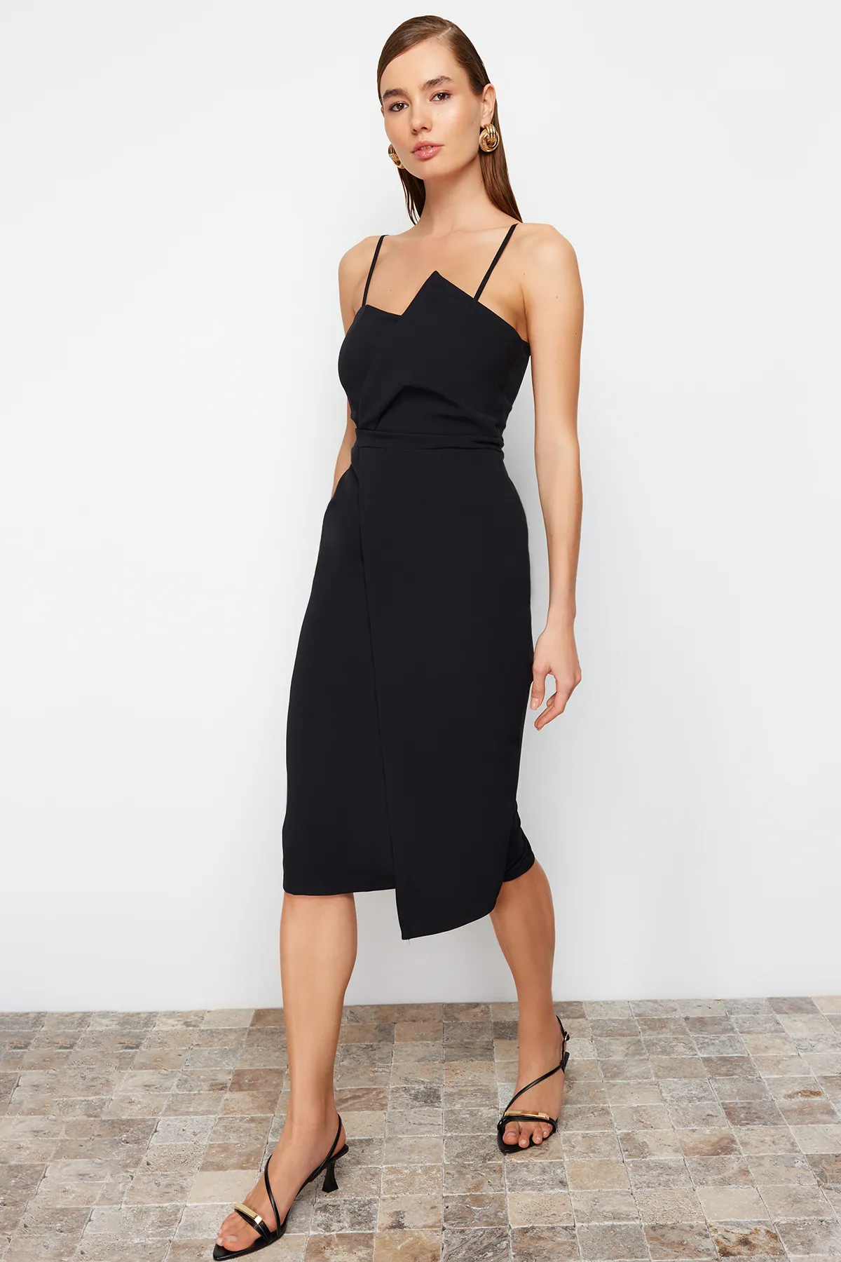 Trendyol Collection  Schwarzes zweireihiges gewebtes Abendkleid TPRSS19FZ0136