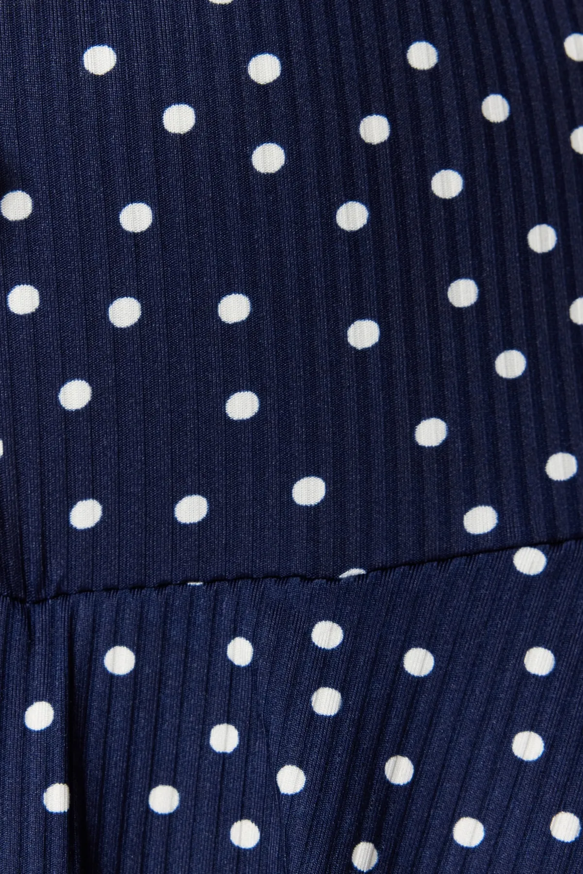 Trendyol Collection  Shorts - Dunkelblau - Mittlerer Bund