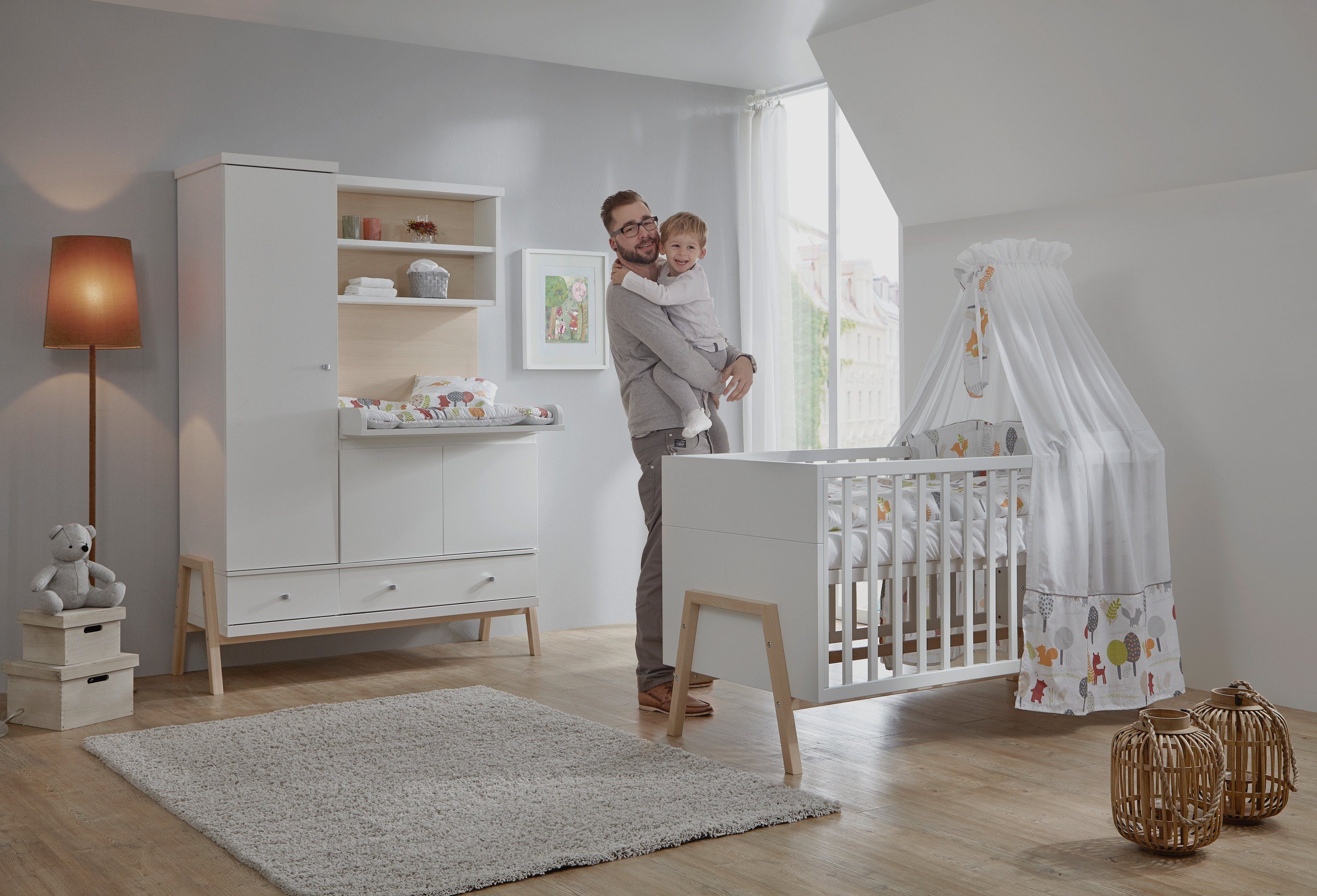 Schardt Kinderkleiderschrank Holly Nature mit Wickelkommode inkl. Umbaukit zur Sitzbank; Made in Germany