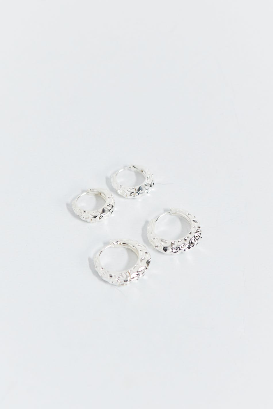 Hammered 2-pack hoop earrings