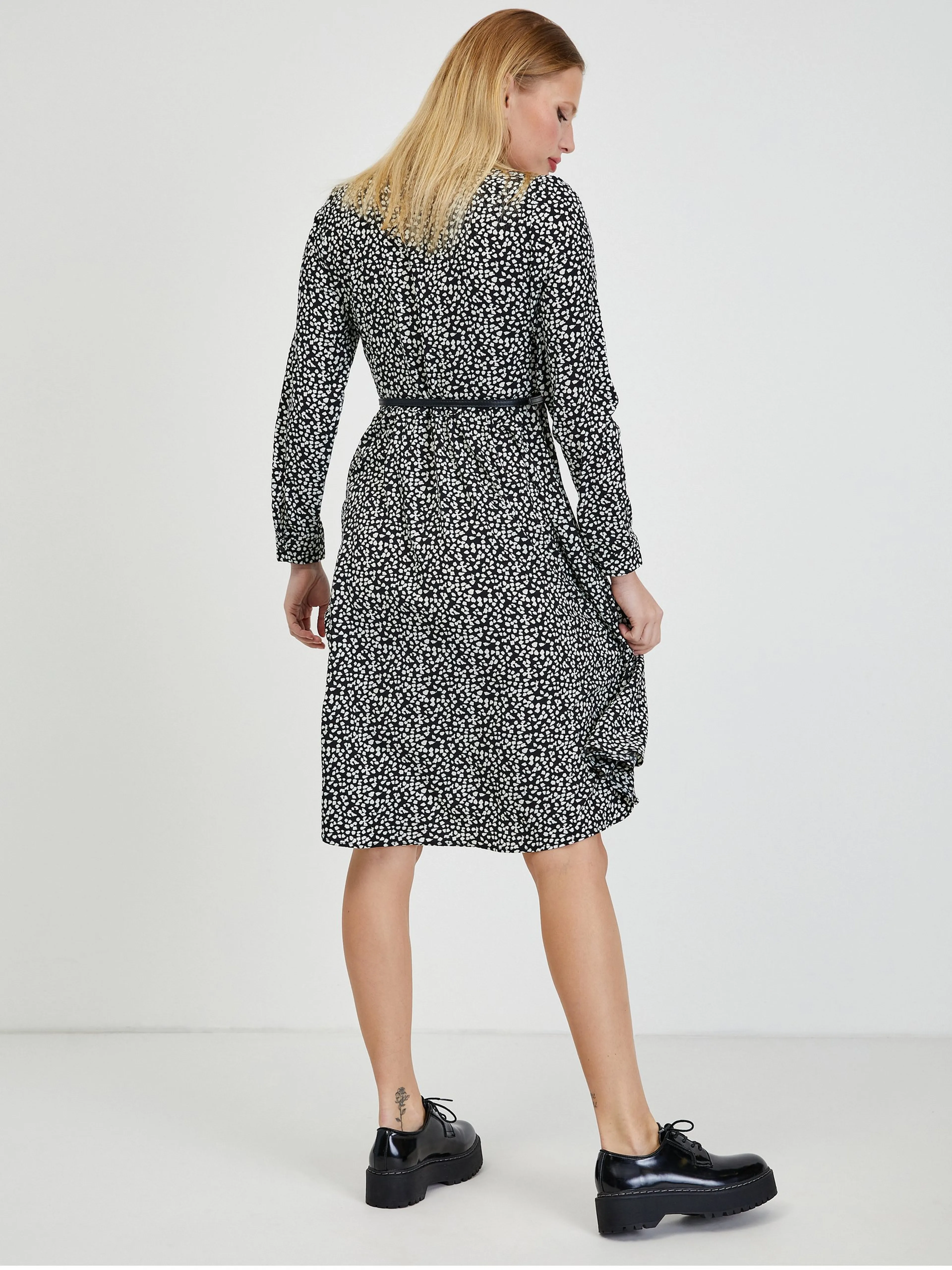 Weiß-schwarz gemustertes Damenkleid ORSAY