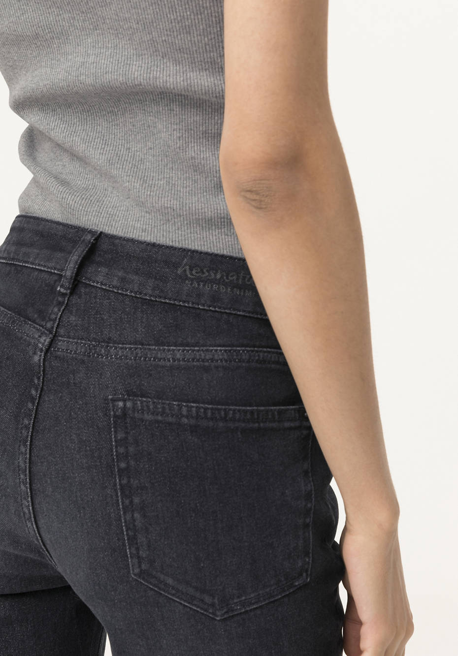 BetterRecycling Jeans High Rise Slim Fit aus Bio-Denim