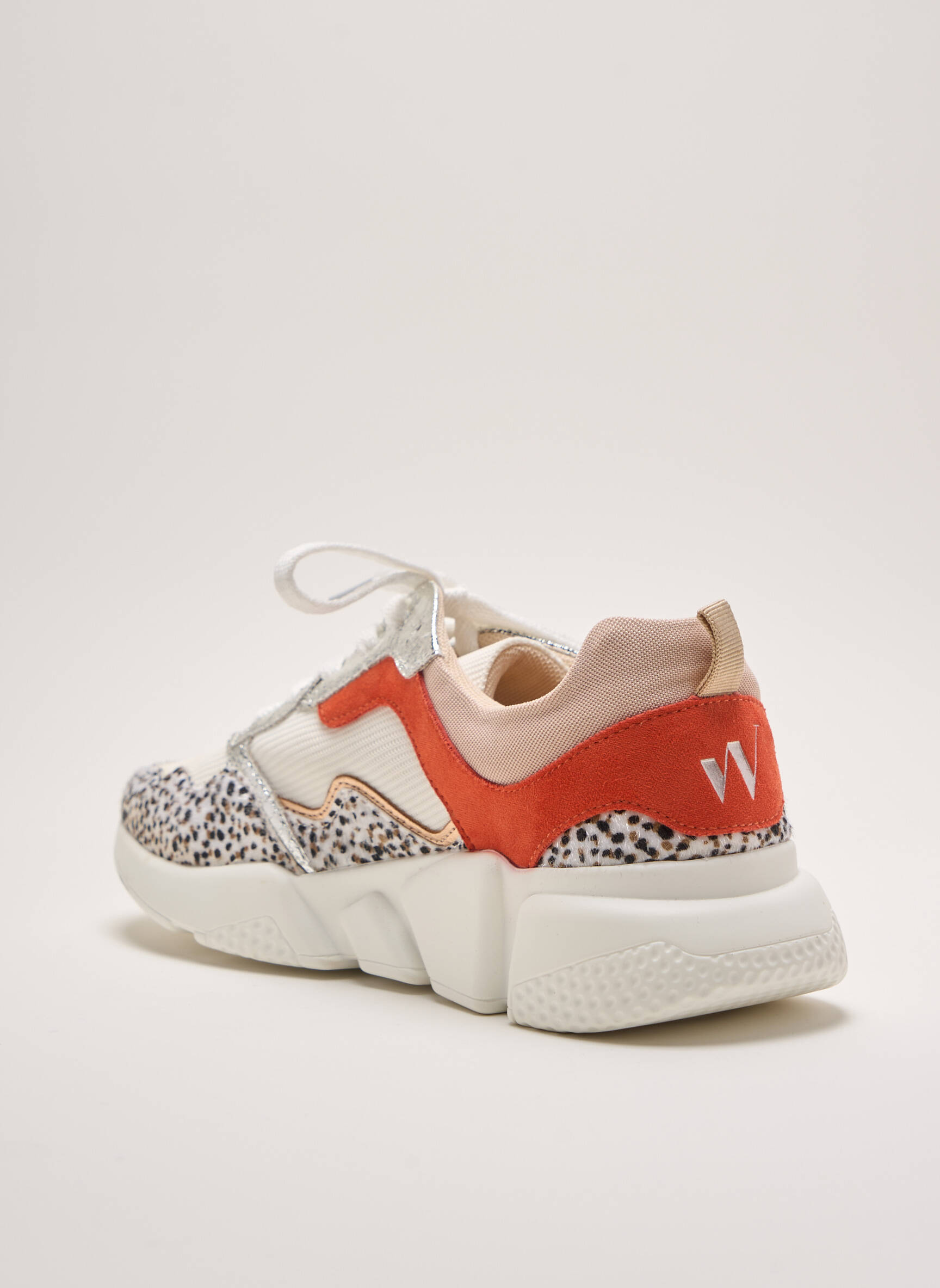 Vanessa Wu Baskets Femme couleur blanc