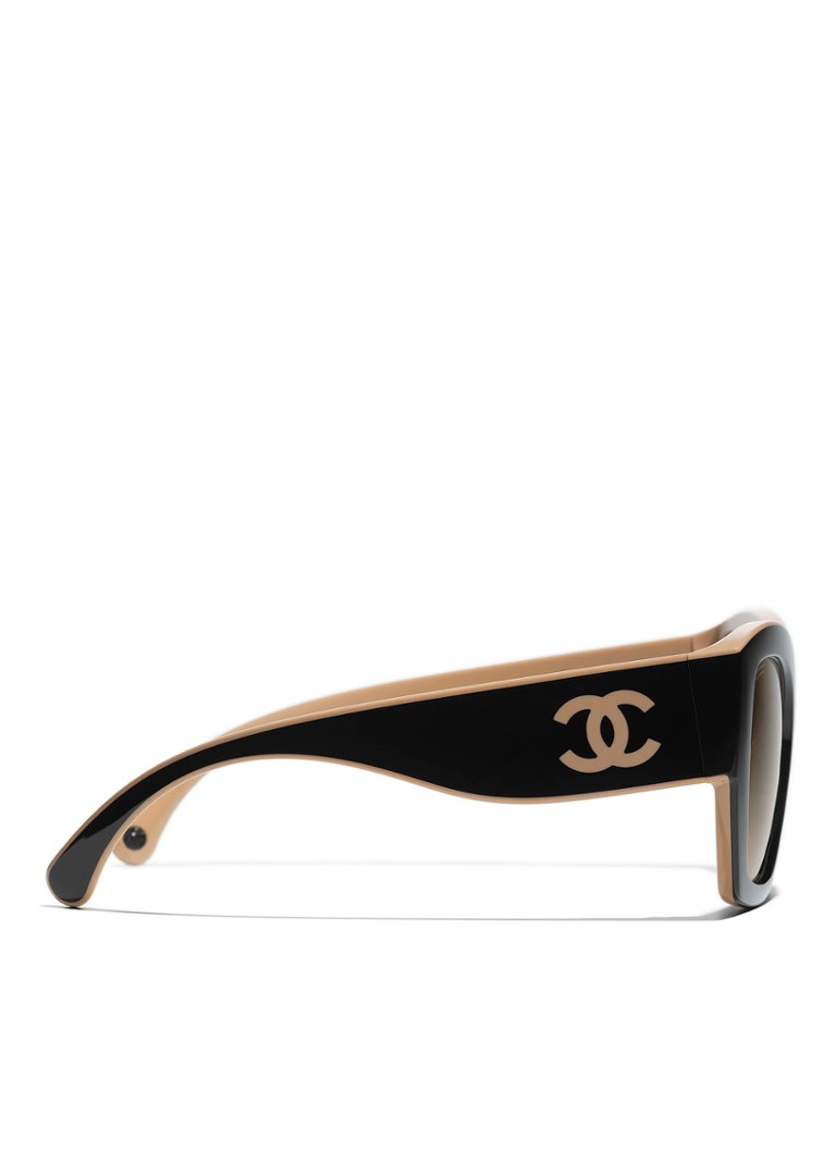 Ochelari de soare Chanel în formă de fluture