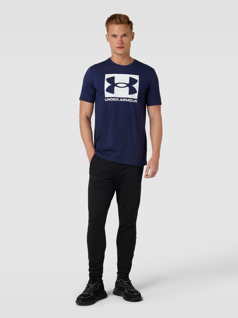 T-Shirt mit Label-Print Modell 'ABC CAMO BOXED LOGO' in marineblau