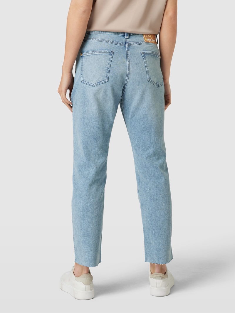 Jeans mit Label-Patch Modell 'CRISSCROSS' in hellblau