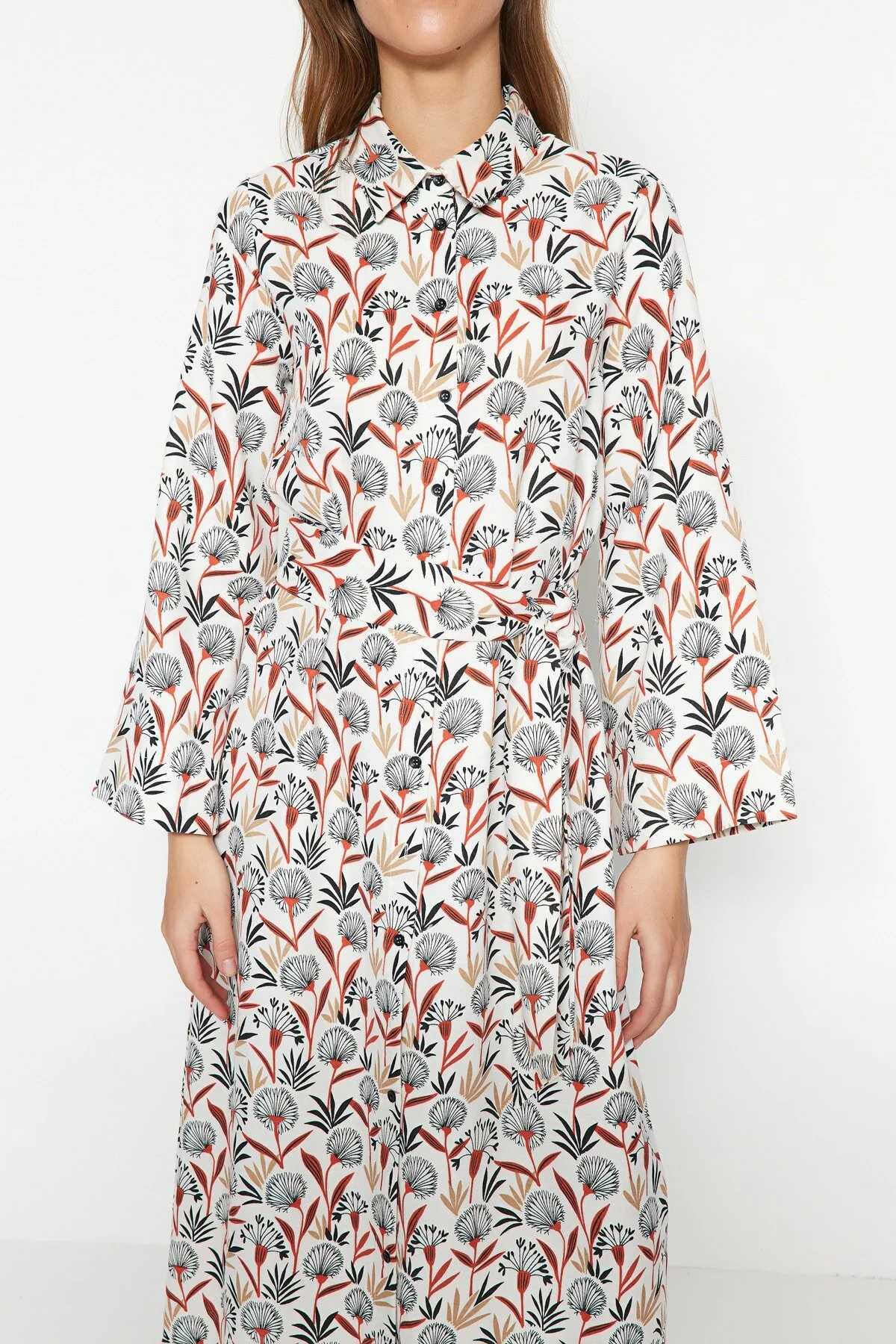 Trendyol Modest  Mehrfarbig gemustertes Hemdblusenkleid in gewebter Leinenoptik TCTSS23EB00287