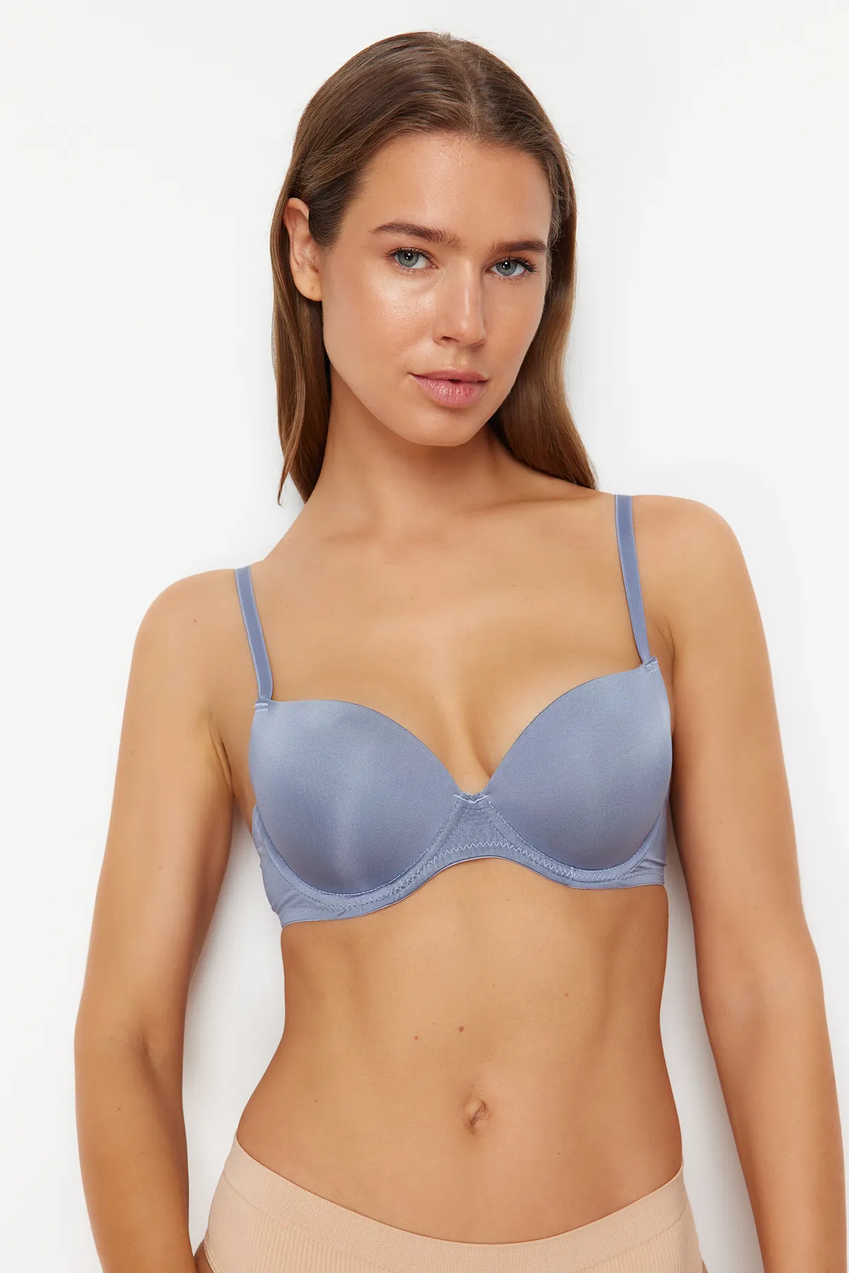 Trendyol Collection  Braun-mehrfarbiger 3er-Pack T-Shirt-BHs aus Polyamid mit String-Trägern und Push-Up-Effekt THMSS24SU00053