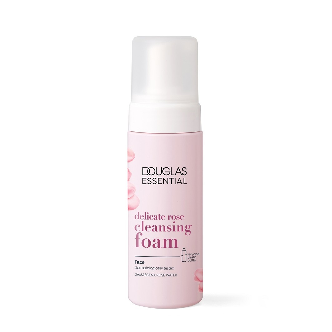 Delicate rose cleansing foam
