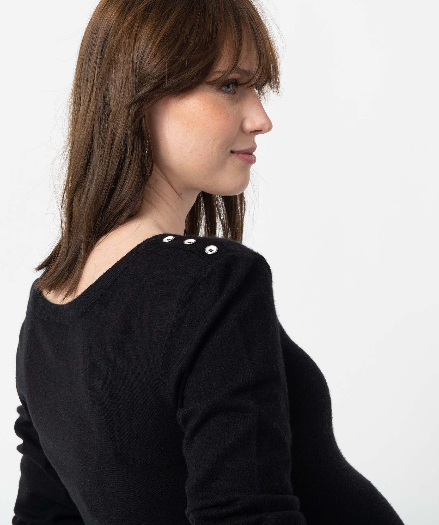 Pull de grossesse avec col rond et boutons sur l’épaule noir | GEMO